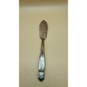 Vntg HOLMES & EDWARDS IS Danish Princess Inlaid Silver Plate Butter Knife Single
